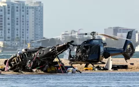 Chocaron dos helic�pteros de bomberos que trataban de apagar incendios en California: tres muertos