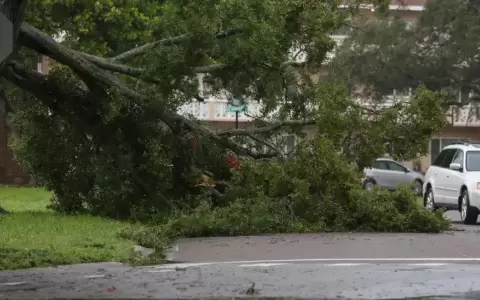 Idalia toca tierra en Florida como hurac�n de categor�a 3
