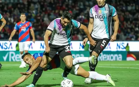 Cerro Porte�o rescata un empate gracias a un pol�mico penal
