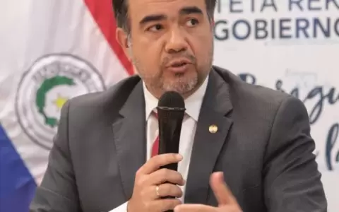 Llamosas renunci�: adelanta su salida de Hacienda
