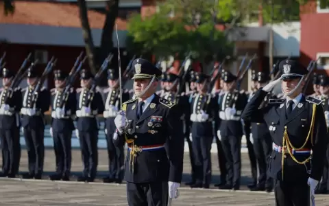 D�a del Polic�a: con presencia de Pe�a, condecoraron a oficiales fallecidos y heridos en servicio