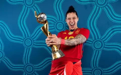 Jenni Hermoso habl� tras el beso del presidente de la RFEF