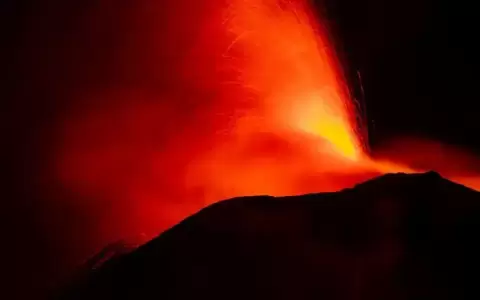 Erupci�n del Etna obliga a cerrar el Aeropuerto de Catania