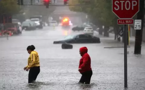 Emergencia por inundaciones en Nueva York: metros, rutas y vuelos afectados