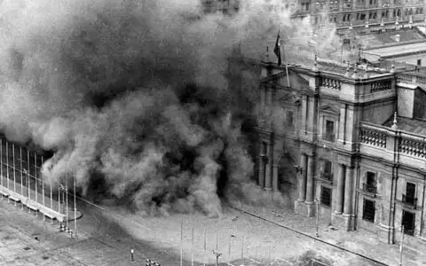 �Han bombardeado La Moneda y se ha producido la estampida�