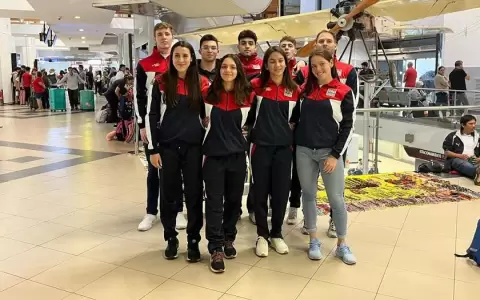 Nadadores paraguayos partieron rumbo al Mundial Junior