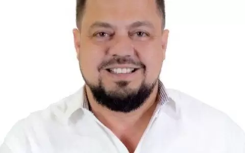 Senador dice que el Mercosur �no nos sirve de nada, es letra muerta� y cuestiona postura argentina
