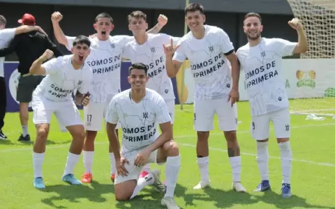 �2 de Mayo tambi�n es de Primera!