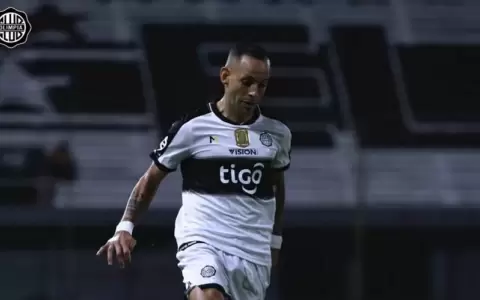 Luis de la Cruz explota contra Olimpia