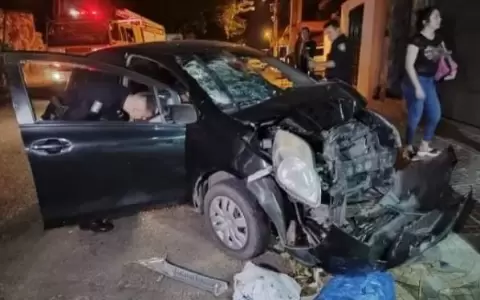Atropell� una vivienda y se retir� caminando, dejando a su acompa�ante herida