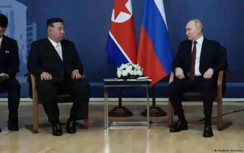 Kim Jong-un, presidente de Corea del Norte, junto a Vladimir Putin, presidente de Rusia.