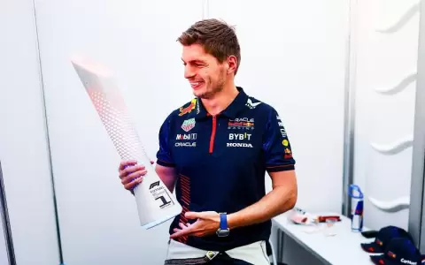 Verstappen gana en Jap�n, acaricia otro t�tulo y campeona a Red Bull