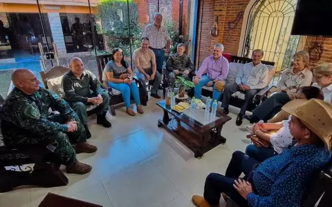 Ministros se reunieron con familiares de secuestrados y anuncian "acciones inmediatas"