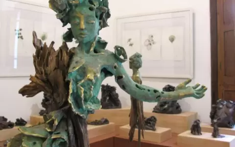 Ingrid Seall presenta "Creaci�n, transformaci�n y encuentro", en el Centro Cultural del Lago
