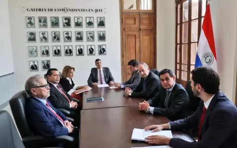 Expertos en renegociaci�n del Anexo C del Tratado de Itaip� alertan que el Gobierno busca actuar a espaldas del pueblo