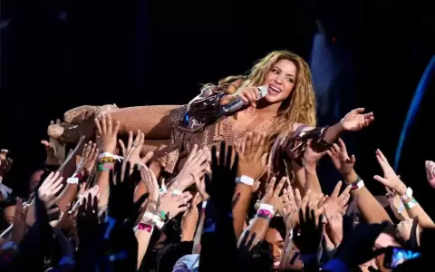 Espectacular show de Shakira en los MTV Video Music Awards
