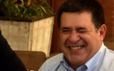 Horacio Cartes cancela su viaje a Argentina por recomendaci�n de su abogado