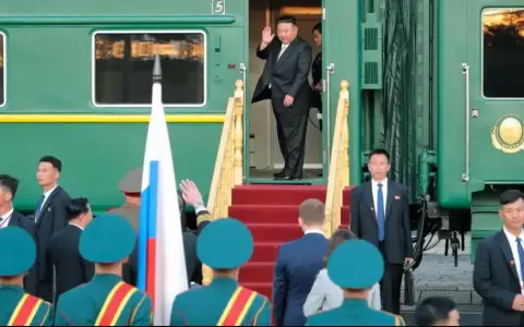 Kim Jong-un deja Rusia a bordo de su tren blindado