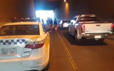 En percance vial, uniformado falleci� en t�nel de la zona Bot�nico