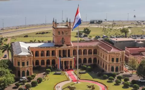 "Pe�a busca gobernar con decretazos y eludir controles del Congreso�, alerta diputado