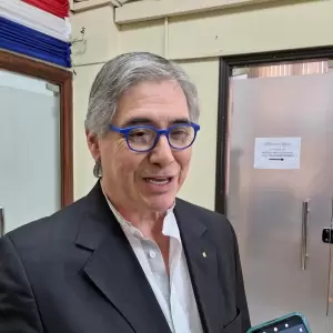 Usuarios del transporte, una vez más rehenes de la mafia empresarial