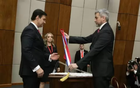 Denunciar�n al expresidente Mario Abdo Ben�tez por enriquecimiento il�cito