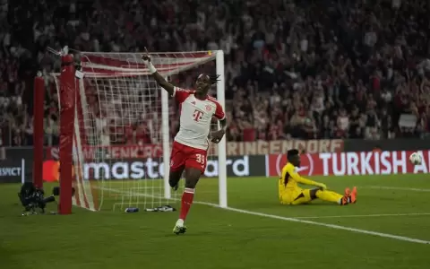 Lluvia de goles en el triunfo de Bayern sobre Manchester United