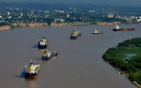 Argentina intensifica controles en la Hidrov�a Paraguay - Paran�