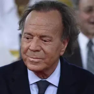 Acusan a Julio Iglesias de agresiones sexuales y explotaci�n laboral en sus mansiones del Caribe