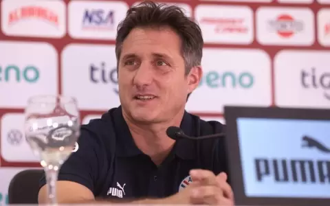 Guillermo Barros Schelotto ya tiene el equipo para el debut