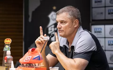 Santos despide a Diego Aguirre tras un mes de trabajo