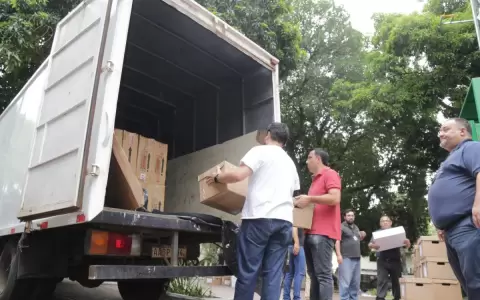 Elecciones de abogados: este jueves partieron los primeros m�viles con maletines y m�quinas de votaci�n