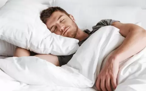 �C�mo lo que pensamos antes de dormir afecta la calidad del sue�o?