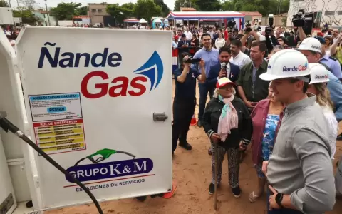 Pe�a participa en relanzamiento de ��ande Gas� en el Ba�ado Norte