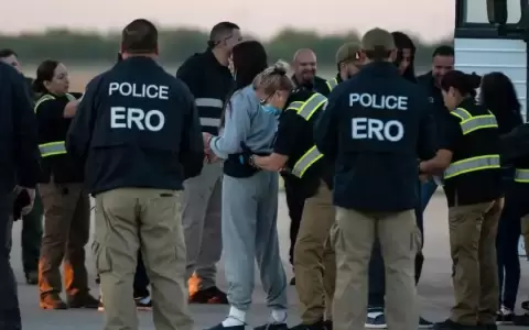 EE. UU. dice que seguir�n vuelos de deportaci�n a Venezuela
