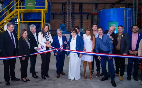 Inaugurada la primera planta de reciclaje de envases de cart�n en Paraguay
