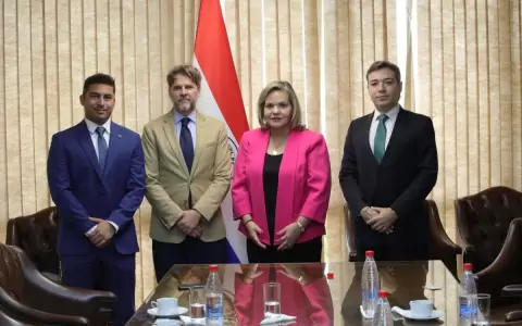 Presentan proyecto de ley para crear una sociedad an�nima de f�tbol paraguayo