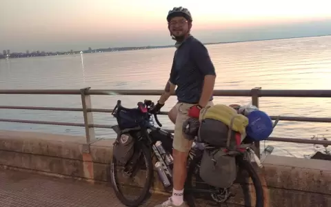�Ah�ta aju�: pedalear por Itap�a, cruzar la primera frontera en bicicleta y vivir mejor con menos