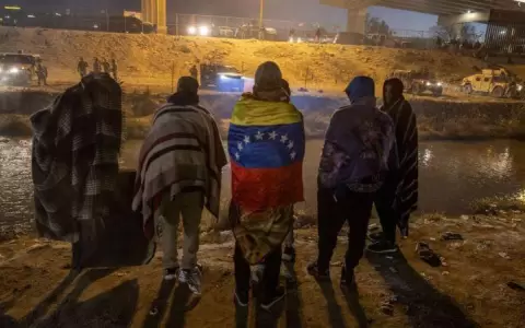 �Por qu� los migrantes venezolanos se volvieron un asunto clave para el presidente Biden?