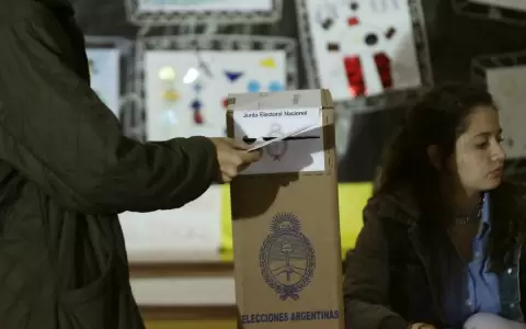�Por qu� las elecciones de este domingo en Argentina desaf�an la l�gica pol�tica?