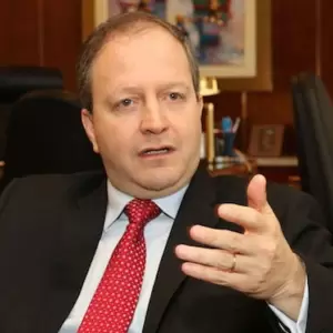 Carlos Fernández Valdovinos: "Economía de Paraguay es resiliente ante choques externos"