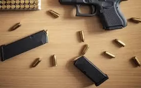 Detienen a concejal de Corpus Christi por presunto intento de venta de armas en Brasil