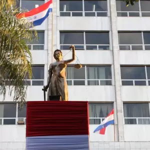 Corte investigar� filtraci�n del fallo que rechaz� el retorno de Kattya Gonz�lez al Senado