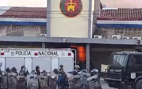 Ex viceministra asegura que �Tacumb� es hoy la oficina de Javier Rotela�