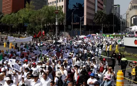 Poder Judicial de M�xico protesta contra recortes de AMLO