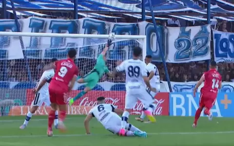 Para aplaudir de pie: el golazo de Gabriel �valos