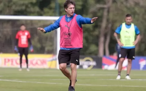 Guillermo Barros Schelotto acude a la FIFA por reclamo contra la APF