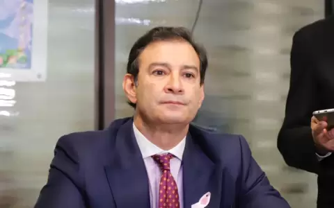 Hern�n Rivas podr� �ejercer su defensa� ante el pleno del Senado
