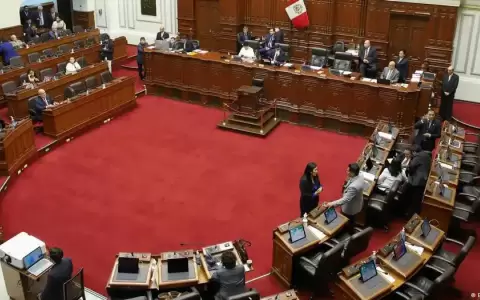 Fiscal�a de Per� investiga a vicepresidenta del Congreso