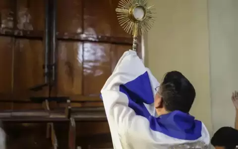 Nicaragua: denuncian arresto de cinco curas en una semana